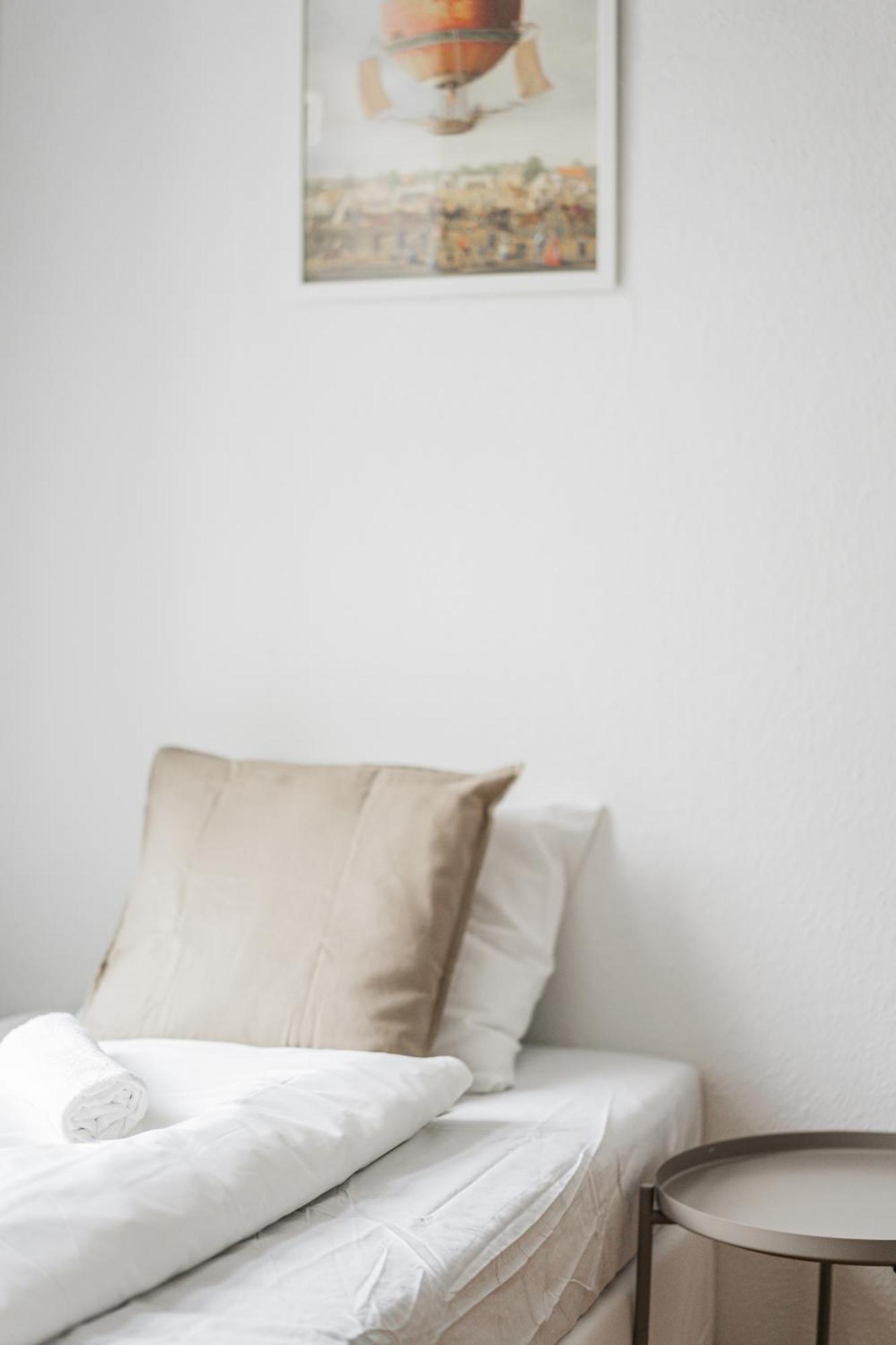 Urban Vienna Living - 18Th District Aparthotel Buitenkant foto