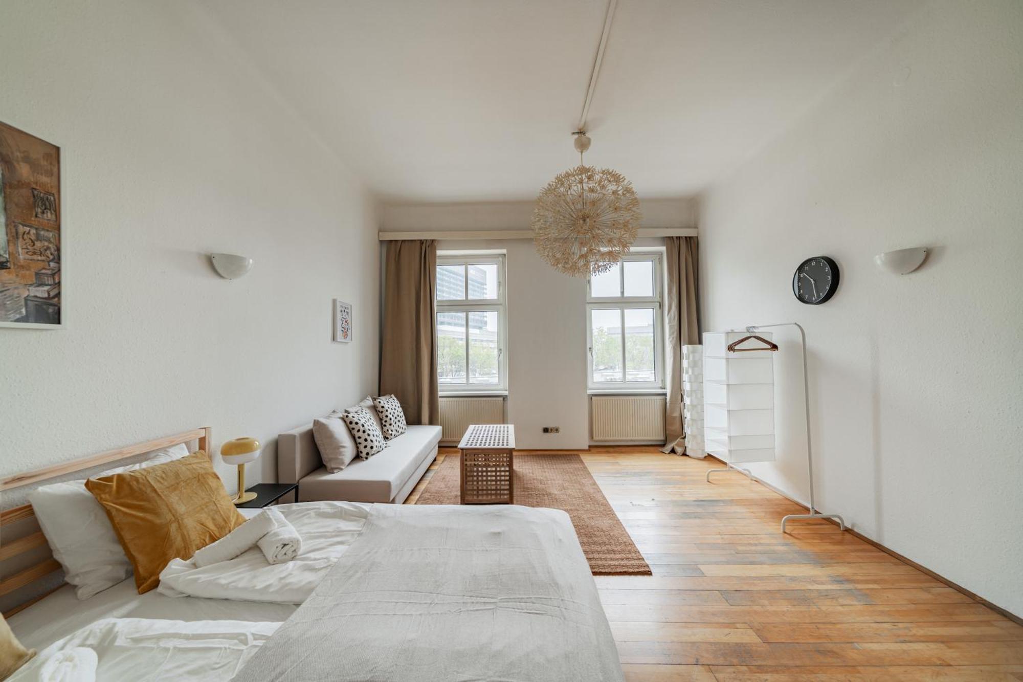 Urban Vienna Living - 18Th District Aparthotel Buitenkant foto