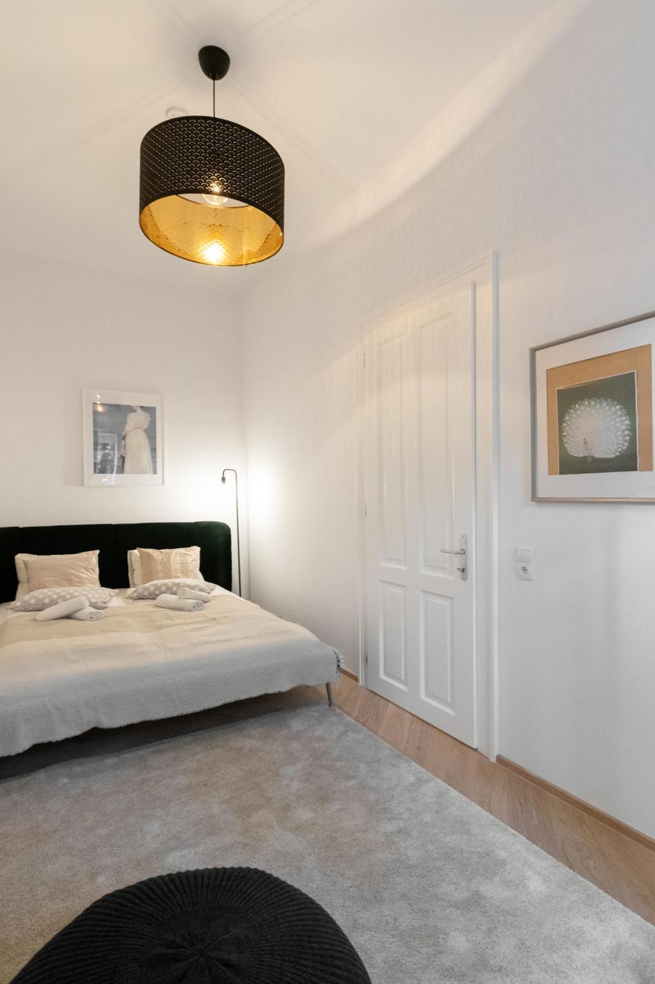 Urban Vienna Living - 18Th District Aparthotel Buitenkant foto
