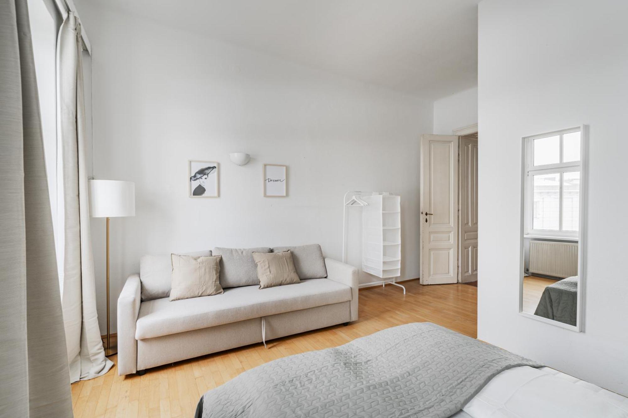 Urban Vienna Living - 18Th District Aparthotel Buitenkant foto