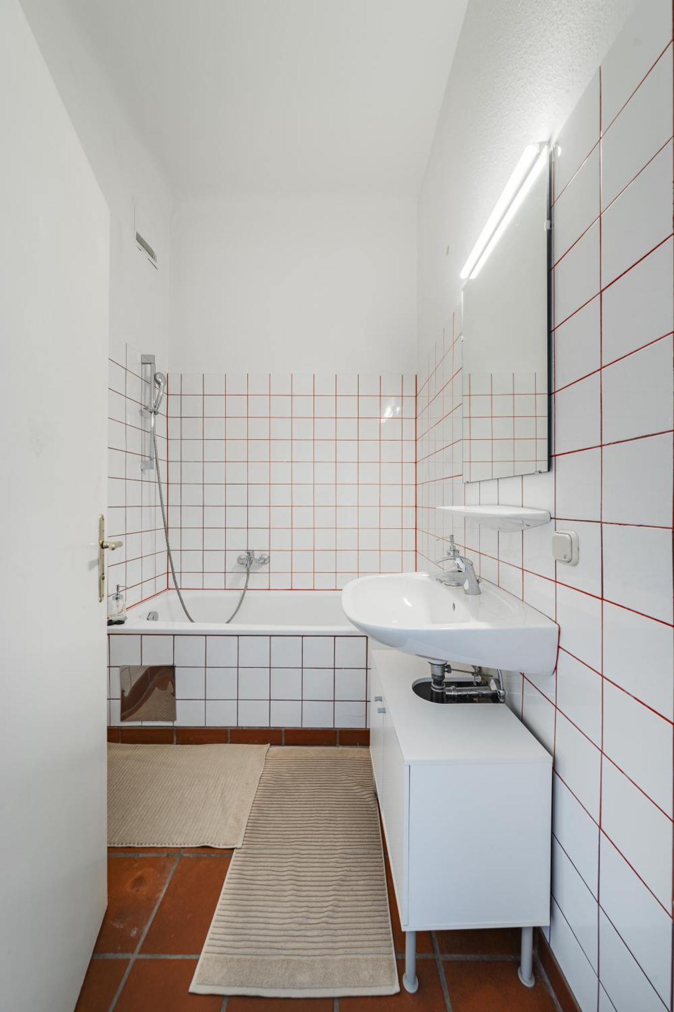 Urban Vienna Living - 18Th District Aparthotel Buitenkant foto
